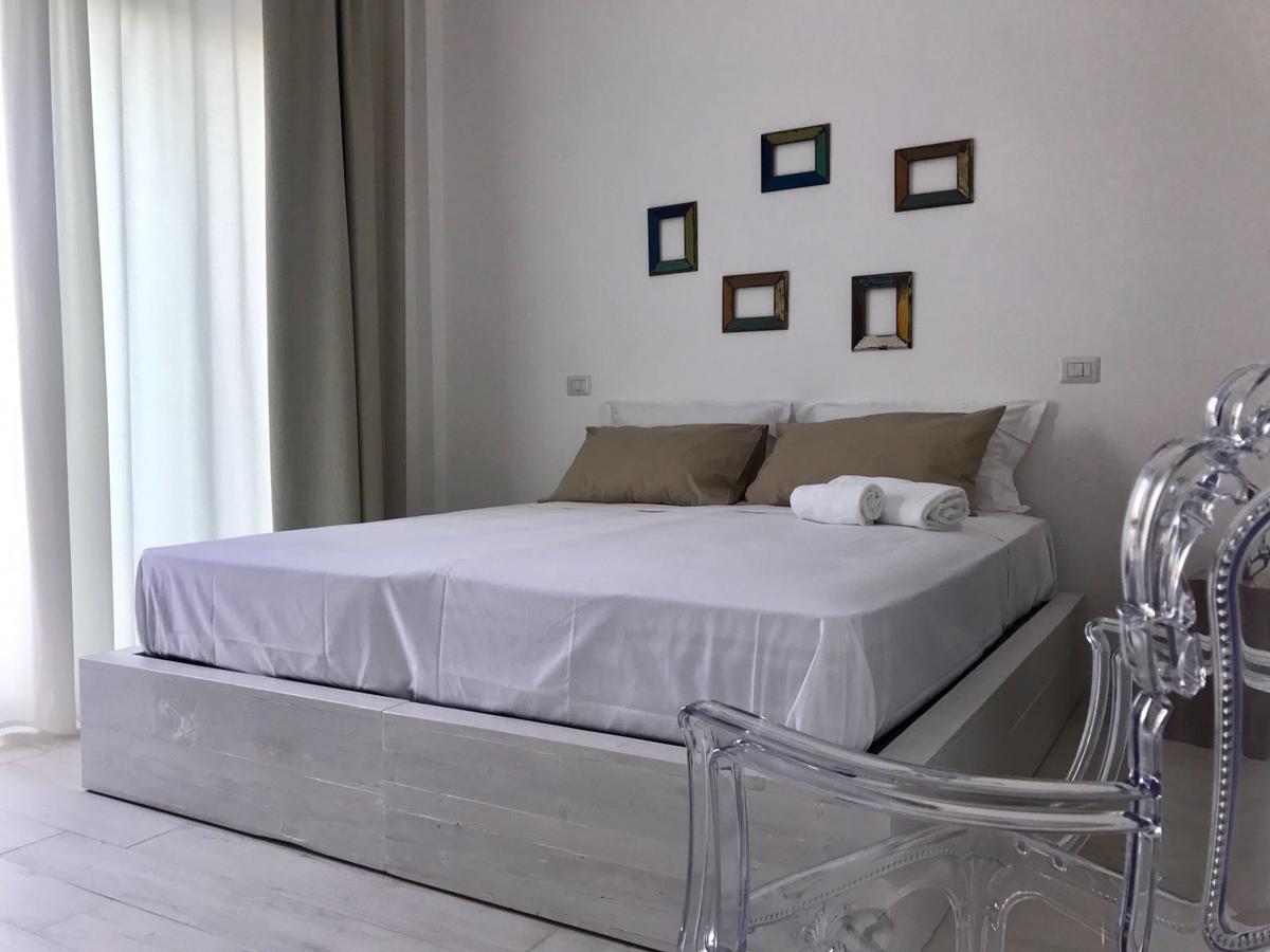 Le Stanze Di Meli Bed and Breakfast Palagianello Eksteriør billede